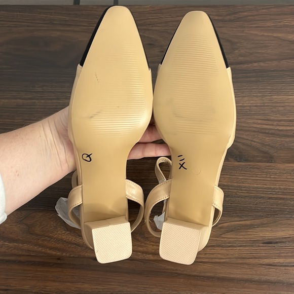 Lulus 9 Lelaya Black/Light Nude Ankle Strap Pointed Toe Pumps Workwear Classic - Picture 7 of 8